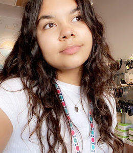 Meet your Posher, Alissandra